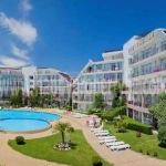 Двустаен апартамент в к.к. Слънчев бряг - 69 кв.м за 943 €/кв.м - Снимка #1
