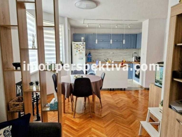 Многостаен апартамент в Пловдив, Център - 106 кв.м за 1883 €/кв.м - Снимка #1