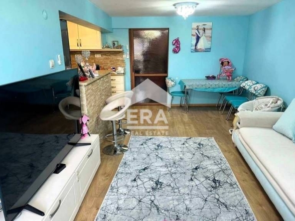 Тристаен апартамент в Кърджали, Център - 110 кв.м за 1159 €/кв.м - Снимка #1