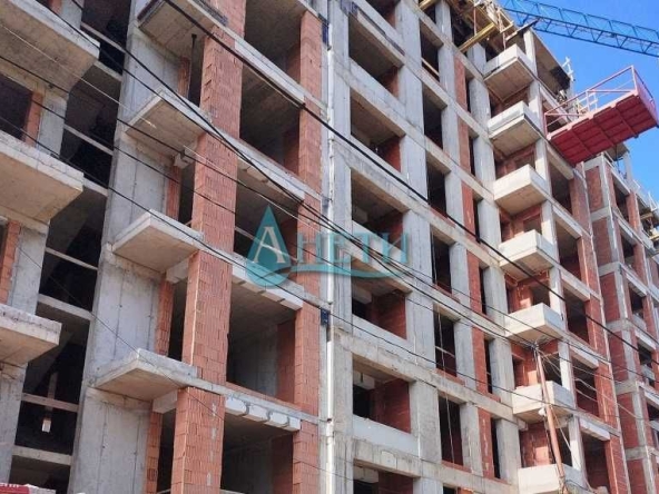 Тристаен апартамент в София, 7-ми 11-ти километър - 103 кв.м за 2150 €/кв.м - Снимка #1