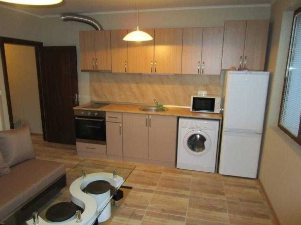 Дава се под наем Двустаен апартамент в Бургас, Възраждане - 60 кв.м за 398.82 € - Снимка #1