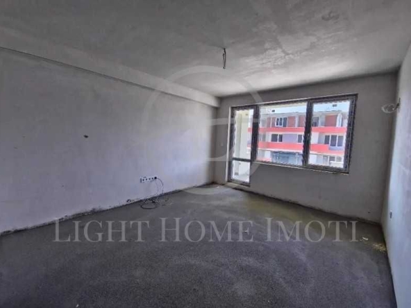 Двустаен апартамент в Пловдив, Христо Смирненски - 72 кв.м за 1250 €/кв.м - Снимка #1