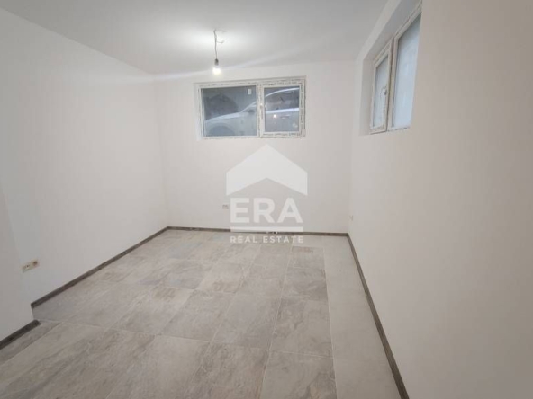 Едностаен апартамент в Варна, Цветен квартал - 30 кв.м за 2100 €/кв.м - Снимка #1