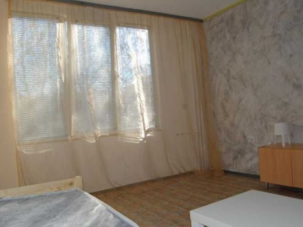 Дава се под наем Едностаен апартамент в София, Люлин 7 - 40 кв.м за 298.86 € - Снимка #1