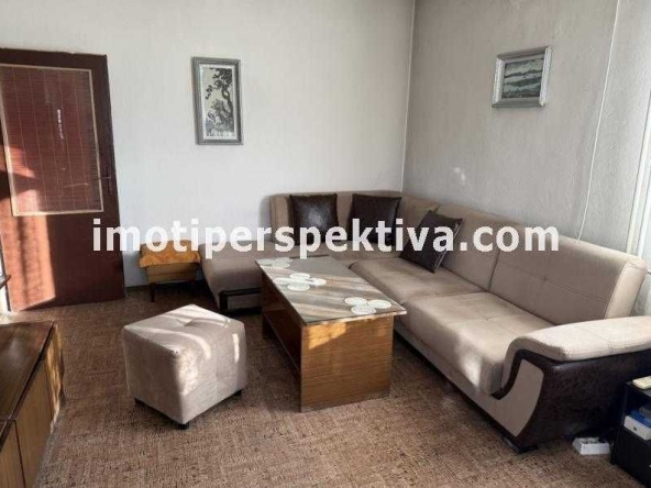 Тристаен апартамент в Пловдив, Център - 86 кв.м за 2550 €/кв.м - Снимка #1