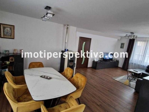 Къща в Пловдив, Остромила - 160 кв.м за 1164 €/кв.м - Снимка #1