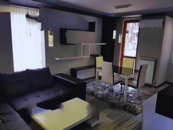 Дава се под наем Двустаен апартамент в София, Витоша - 60 кв.м за 420.75 € - Снимка #1