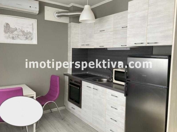 Двустаен апартамент в Пловдив, Център - 60 кв.м за 1634 €/кв.м - Снимка #1