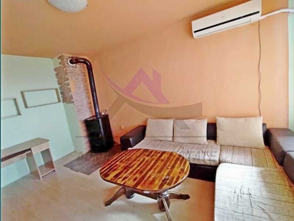 Дава се под наем Тристаен апартамент в Варна, Кайсиева градина - 90 кв.м за 357 € - Снимка #1