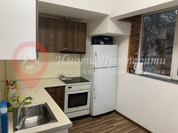 Дава се под наем Офис в София, Център - 100 кв.м за 920 € - Снимка #1