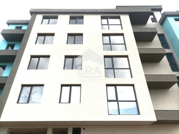 Двустаен апартамент в Варна, Владислав Варненчик - 62 кв.м за 1662 €/кв.м - Снимка #1