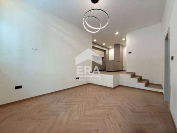 Офис в София, Център - 73 кв.м за 2173 €/кв.м - Снимка #1