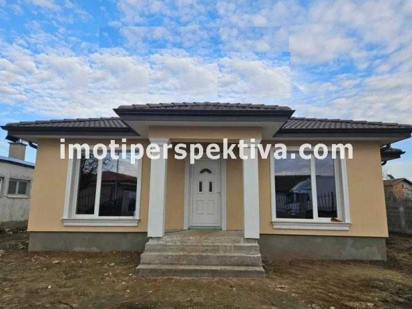 Къща в с. Рогош, Област Пловдив - 195 кв.м за 654 €/кв.м - Снимка #1