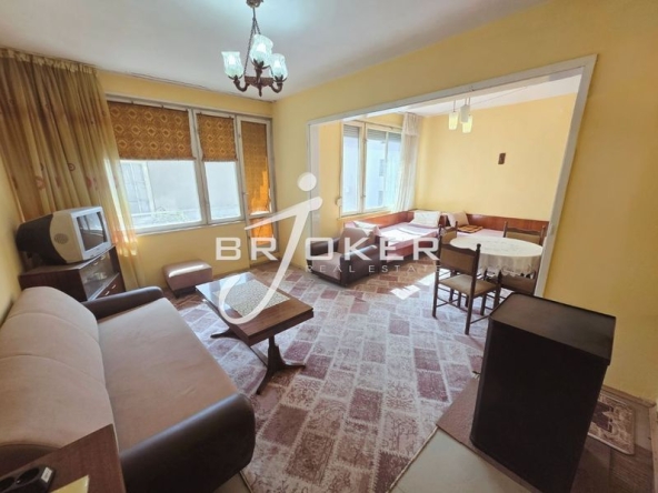 Тристаен апартамент в Кърджали, Център - 91 кв.м за 560 €/кв.м - Снимка #1