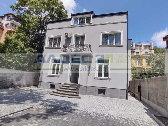 Тристаен апартамент в София, Оборище - 77 кв.м за 2468 €/кв.м - Снимка #1