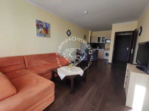 Двустаен апартамент в к.к. Златни пясъци - 68 кв.м за 1280 €/кв.м - Снимка #1