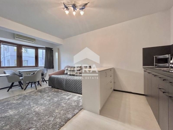 Дава се под наем Едностаен апартамент в София, Център - 50 кв.м за 550 € - Снимка #1