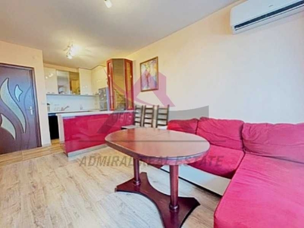 Дава се под наем Двустаен апартамент в Варна, Колхозен пазар - 58 кв.м за 465 € - Снимка #1