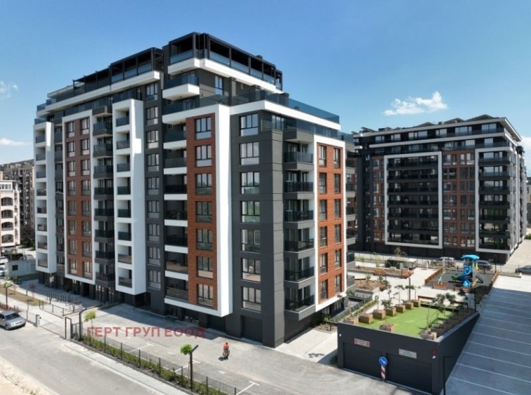 Тристаен апартамент в Пловдив, Каменица 1 - 200 кв.м за 1440 €/кв.м - Снимка #1