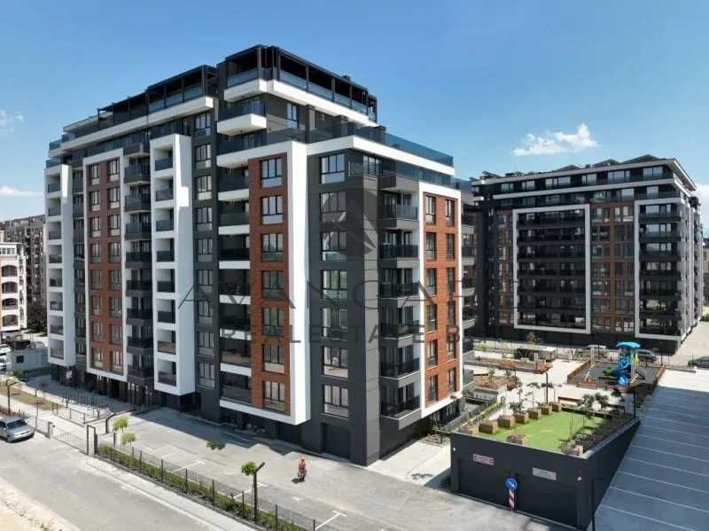 Тристаен апартамент в Пловдив, Христо Смирненски - 200 кв.м за 1469 €/кв.м - Снимка #1