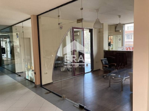 Магазин в Хасково, Център - 12 кв.м за 1192 €/кв.м - Снимка #1