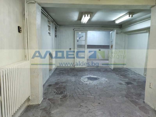 Дава се под наем Офис в София, Медицинска академия - 50 кв.м за 448.8 € - Снимка #1