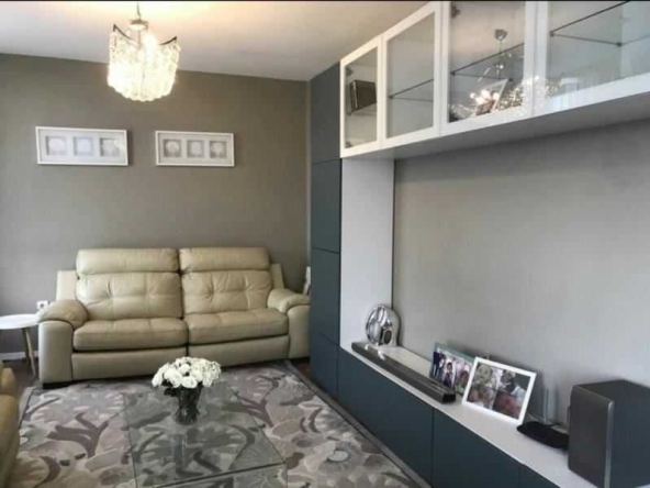 Дава се под наем Тристаен апартамент в София, Овча купел - 110 кв.м за 598.23 € - Снимка #1