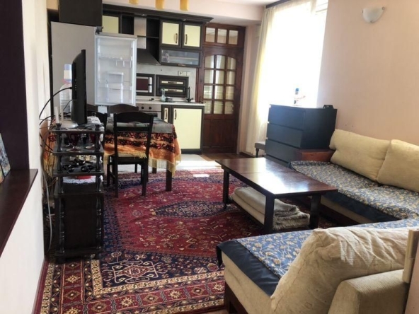 Дава се под наем Двустаен апартамент в Варна, Аспарухово - 50 кв.м за 325 € - Снимка #1