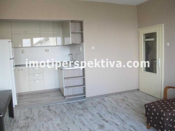 Тристаен апартамент в Пловдив, Кючук Париж - 81 кв.м за 1638 €/кв.м - Снимка #1