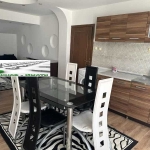 Дава се под наем Тристаен апартамент в Пловдив, Център - 120 кв.м за 400 € - Снимка #1