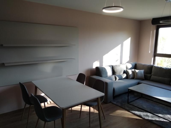 Дава се под наем Двустаен апартамент в София, Младост 4 - 62 кв.м за 650 € - Снимка #1