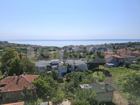 Тристаен апартамент в Бяла - 136 кв.м за 956 €/кв.м - Снимка #1