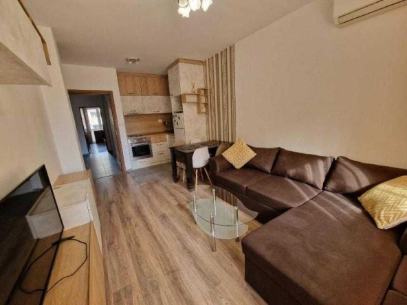 Дава се под наем Двустаен апартамент в Бургас, Лазур - 69 кв.м за 382.5 € - Снимка #1