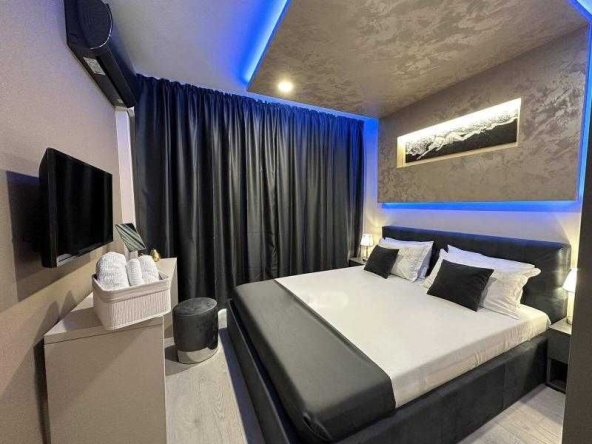 Дава се под наем Двустаен апартамент в Бургас, Център - 55 кв.м за 765 € - Снимка #1