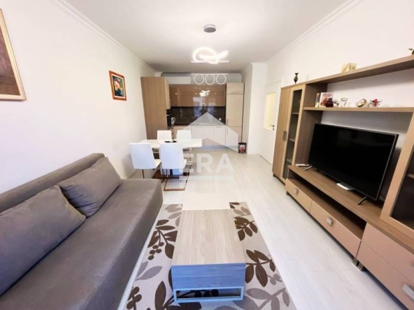 Двустаен апартамент в Варна, Център - 86 кв.м за 3721 €/кв.м - Снимка #1