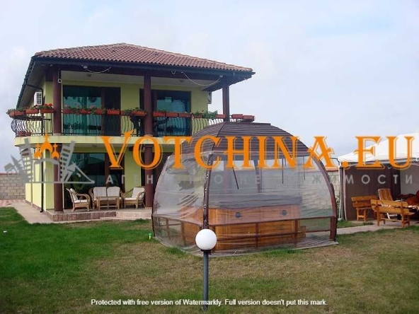 Къща в с. Топола, Област Добрич - 196 кв.м за 944 €/кв.м - Снимка #1