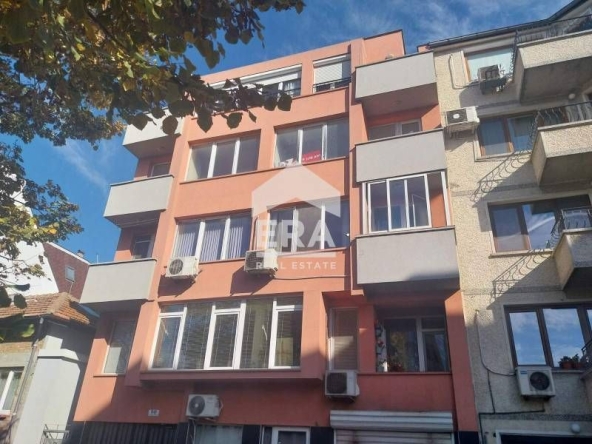 Двустаен апартамент в Варна, Колхозен пазар - 55 кв.м за 1546 €/кв.м - Снимка #1