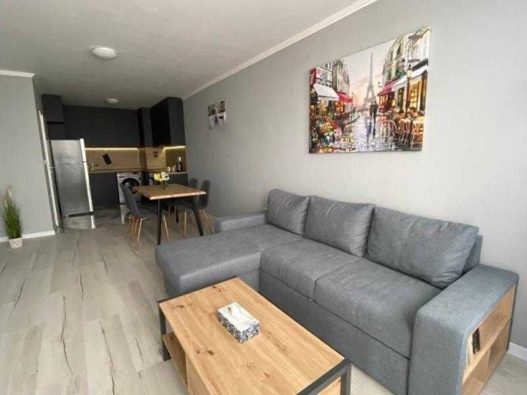 Дава се под наем Двустаен апартамент в Бургас, Изгрев - 65 кв.м за 714 € - Снимка #1