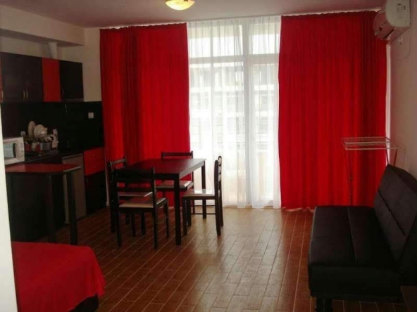 Дава се под наем Едностаен апартамент в к.к. Слънчев бряг - 40 кв.м за 204 € - Снимка #1