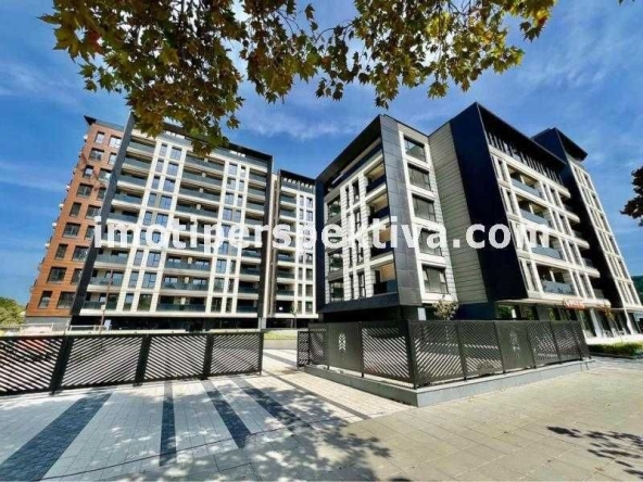 Двустаен апартамент в Пловдив, Център - 69 кв.м за 1812 €/кв.м - Снимка #1