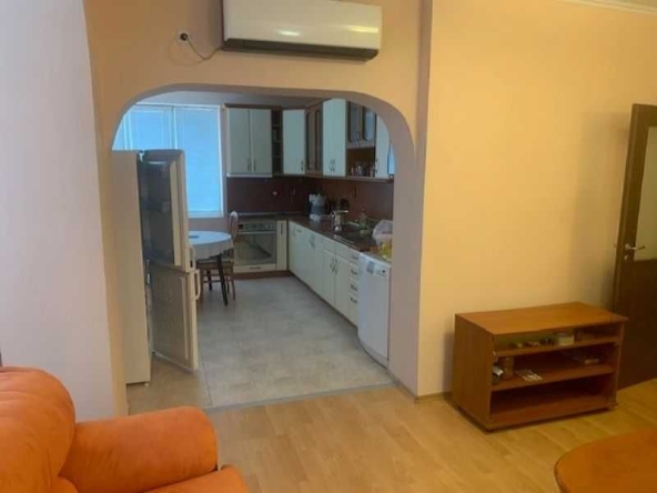 Етаж от къща в Пловдив, Център - 131 кв.м за 1451 €/кв.м - Снимка #1