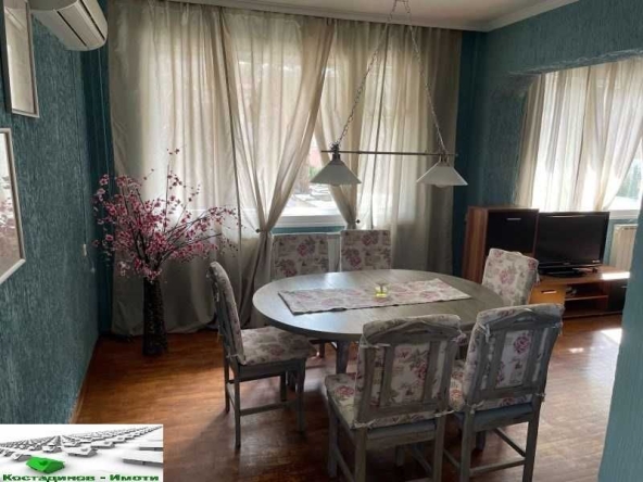 Дава се под наем Етаж от къща в Пловдив, Каменица 1 - 120 кв.м за 700 € - Снимка #1