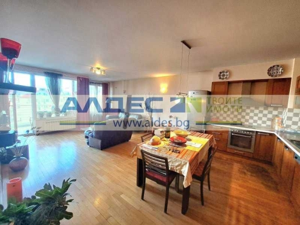 Тристаен апартамент в София, Лозенец - 127 кв.м за 3008 €/кв.м - Снимка #1