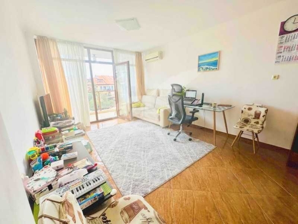 Двустаен апартамент в Свети Влас - 70 кв.м за 1243 €/кв.м - Снимка #1