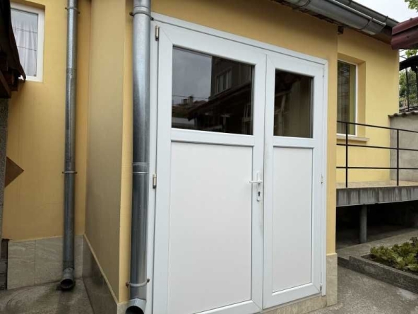 Къща в Шумен, Гривица - 209 кв.м за 742 €/кв.м - Снимка #1