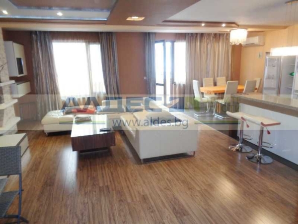 Дава се под наем Тристаен апартамент в София, Студентски град - 137 кв.м за 1000 € - Снимка #1