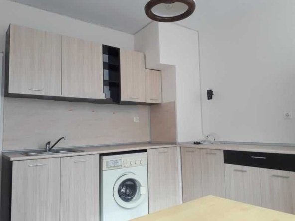 Тристаен апартамент в София, Редута - 82 кв.м за 2220 €/кв.м - Снимка #1