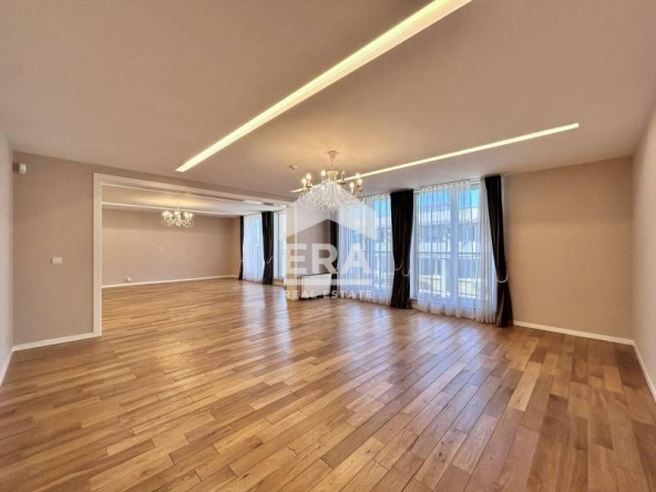 Дава се под наем Офис в София, Докторски паметник - 450 кв.м за 3900 € - Снимка #1