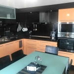 Дава се под наем Тристаен апартамент в Плевен, Дружба 1 - 95 кв.м за 585 € - Снимка #1