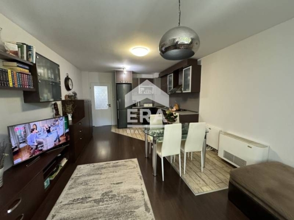 Тристаен апартамент в Варна, Център - 82 кв.м за 3598 €/кв.м - Снимка #1